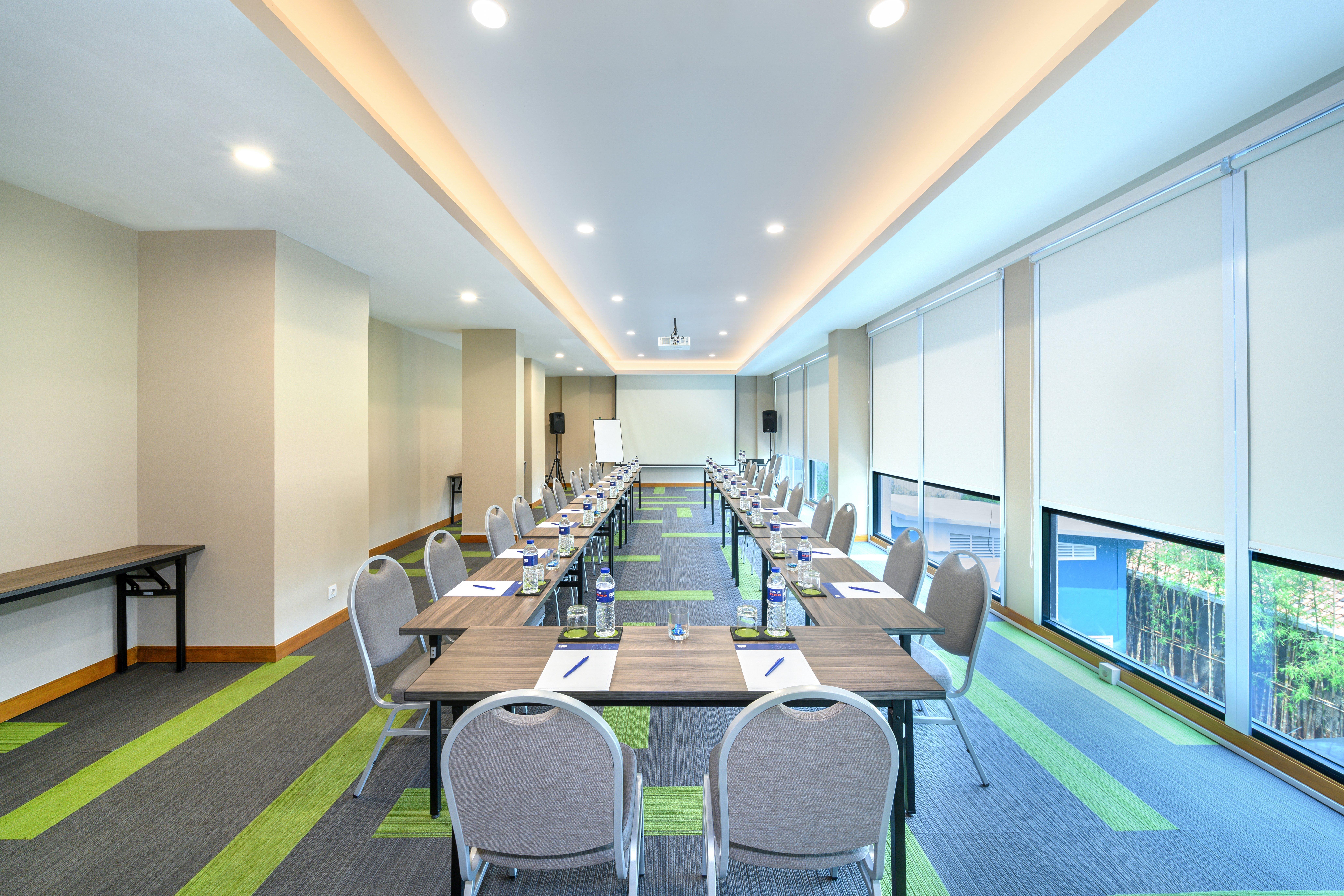 Holiday Inn Express Jakarta Matraman By Ihg Eksteriør bilde