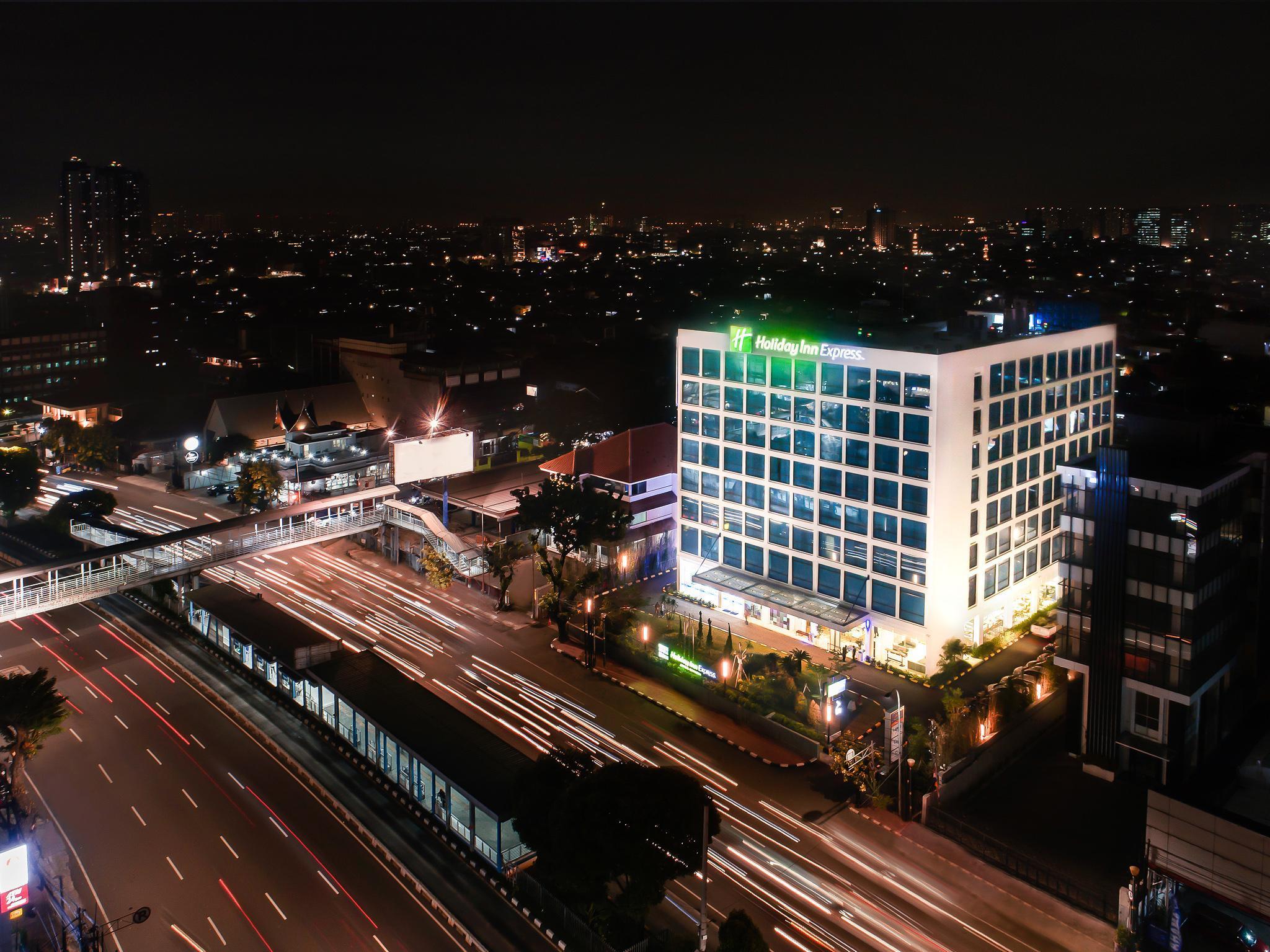 Holiday Inn Express Jakarta Matraman By Ihg Eksteriør bilde