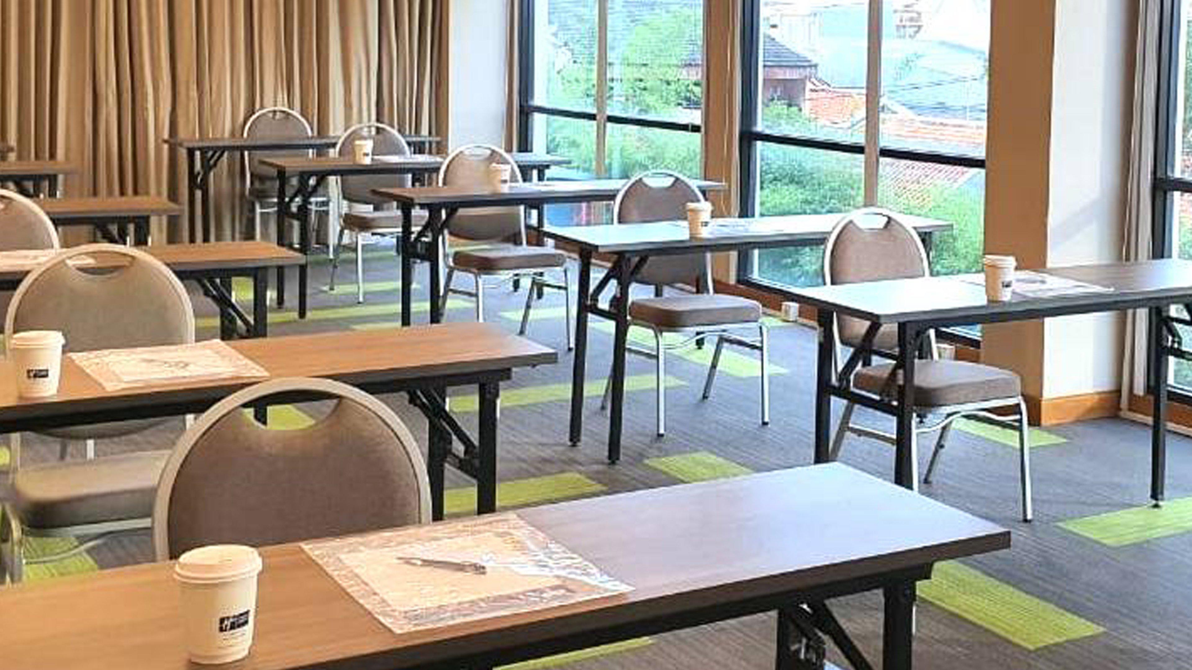 Holiday Inn Express Jakarta Matraman By Ihg Eksteriør bilde