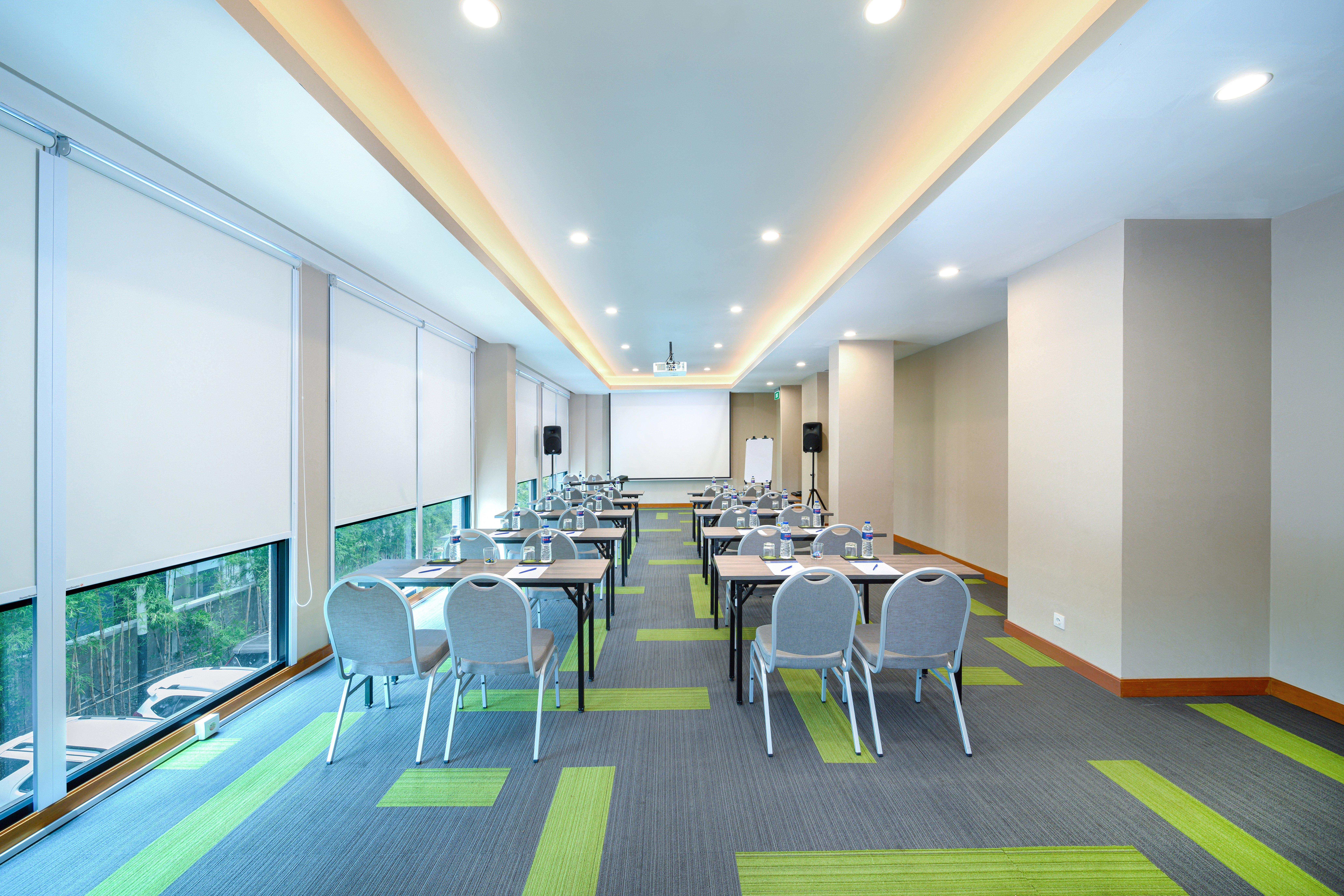 Holiday Inn Express Jakarta Matraman By Ihg Eksteriør bilde