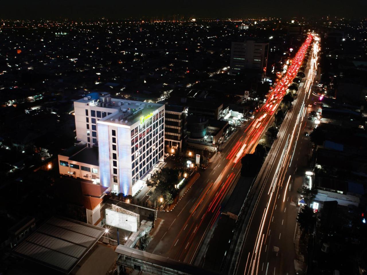 Holiday Inn Express Jakarta Matraman By Ihg Eksteriør bilde
